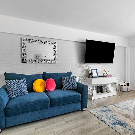 Newly Renovated Oceanfront Studio W/ Balcony - Daytona Beach Apartment Exterior photo