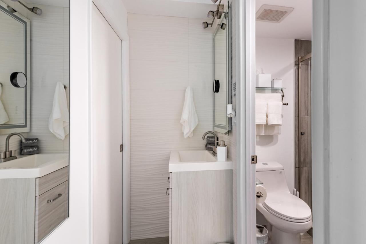 Newly Renovated Oceanfront Studio W/ Balcony - Daytona Beach Apartment Exterior photo