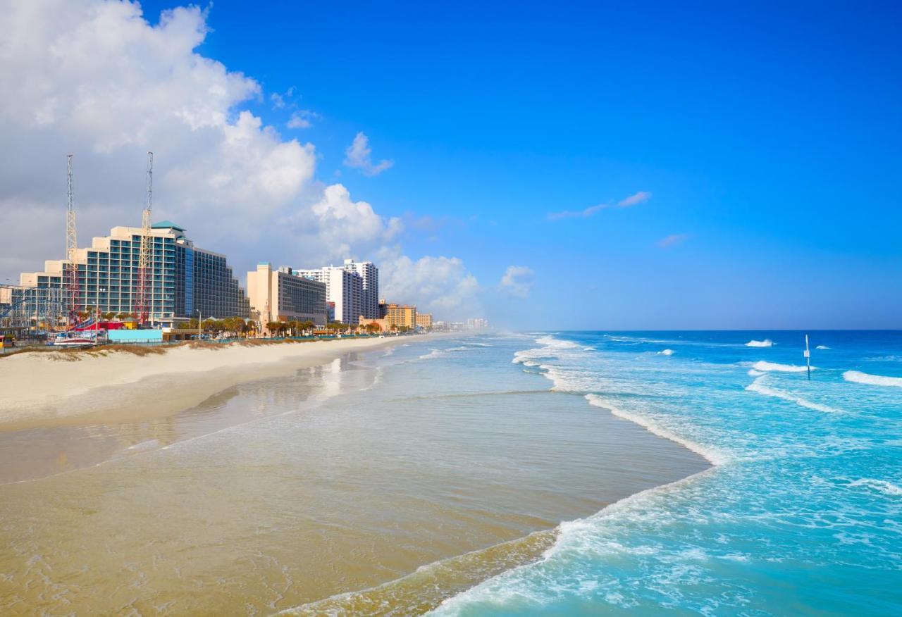 Newly Renovated Oceanfront Studio W/ Balcony - Daytona Beach Apartment Exterior photo
